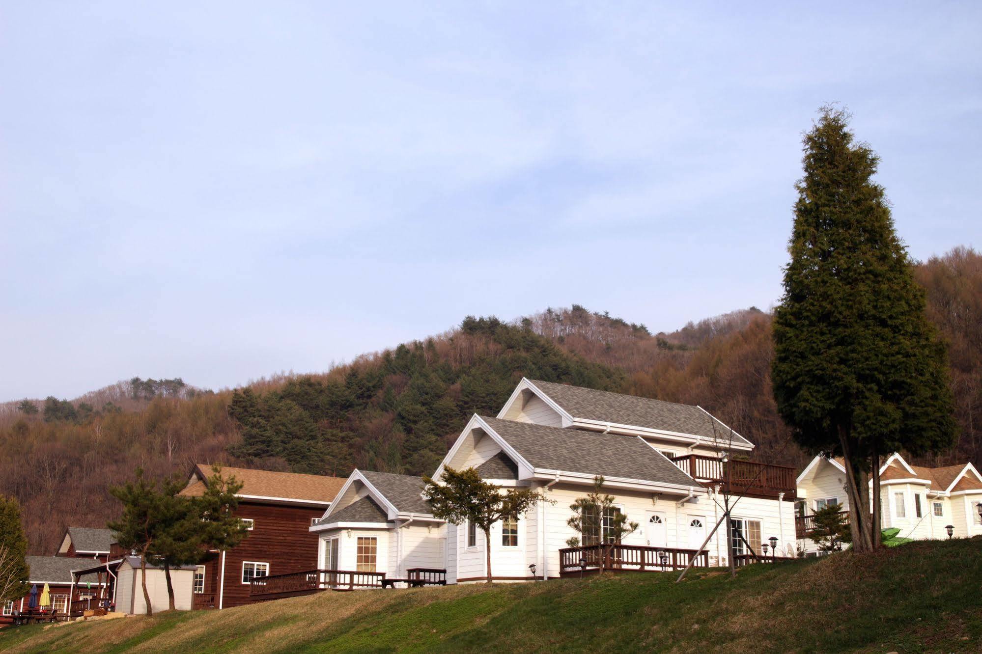 Resort Feliz Pyeongchang Esterno foto